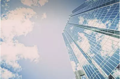 網(wǎng)上買保險(xiǎn)和線下買保險(xiǎn)哪種比較好？