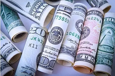 有哪些保險(xiǎn)比較坑？看看不吃虧